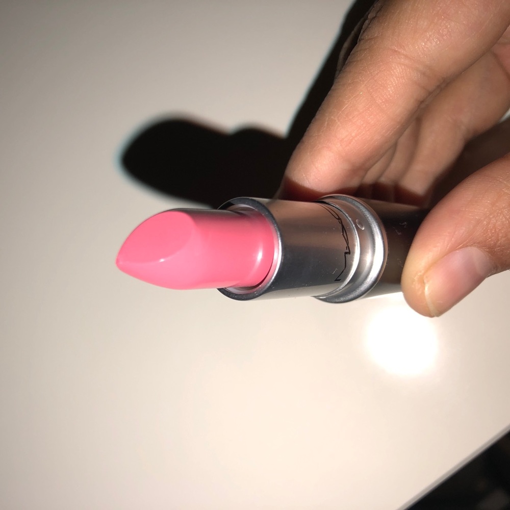 MAC chatterbox lipstick NWOT